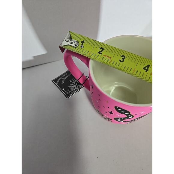 COBWEBS & CAULDRONS HOT PINK SNAKE SOFT TOUCH COFFEE MUG HALLOWEEN BRAND NEW - Picture 5 of 6